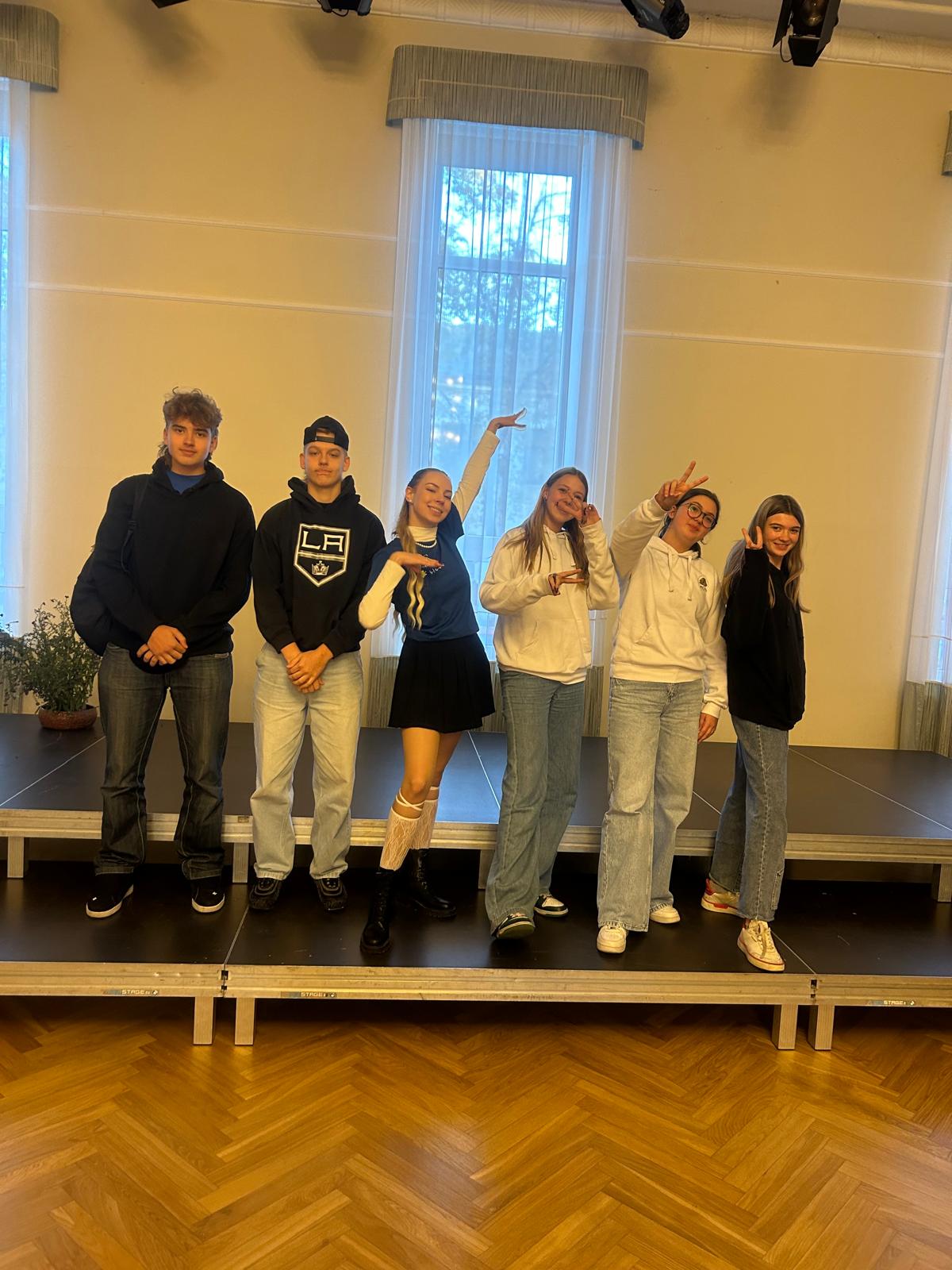 Jauniešu dziesmu rakstīšanas hakatons Jēkabpilī: Projekts ‘Zvaigznāja klase’ vieno mūzikas talantus no visas Latvijas