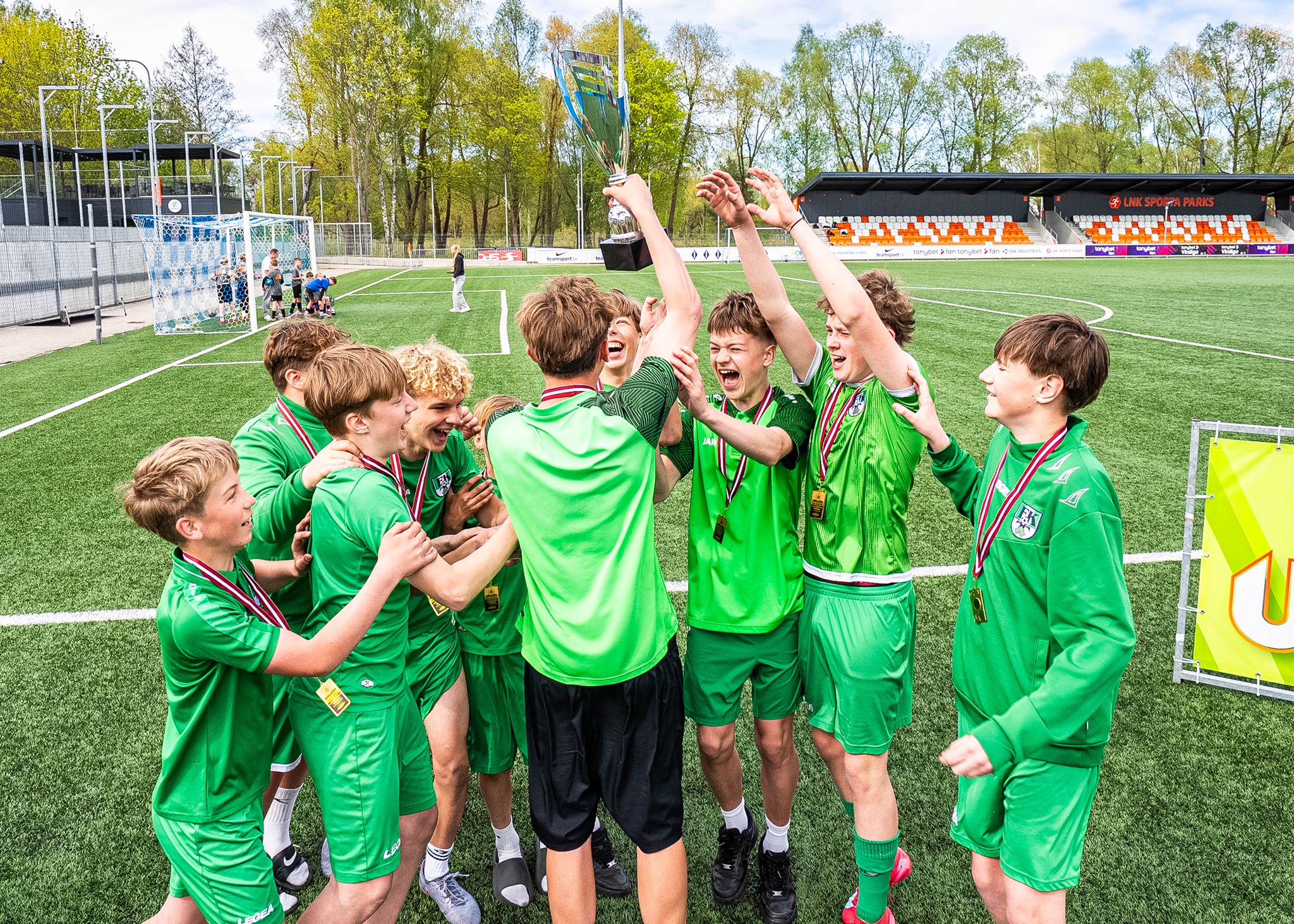 Futbolisti izcīna 1. vietu Latvijas Skolu futbola čempionāta lielajā finālā